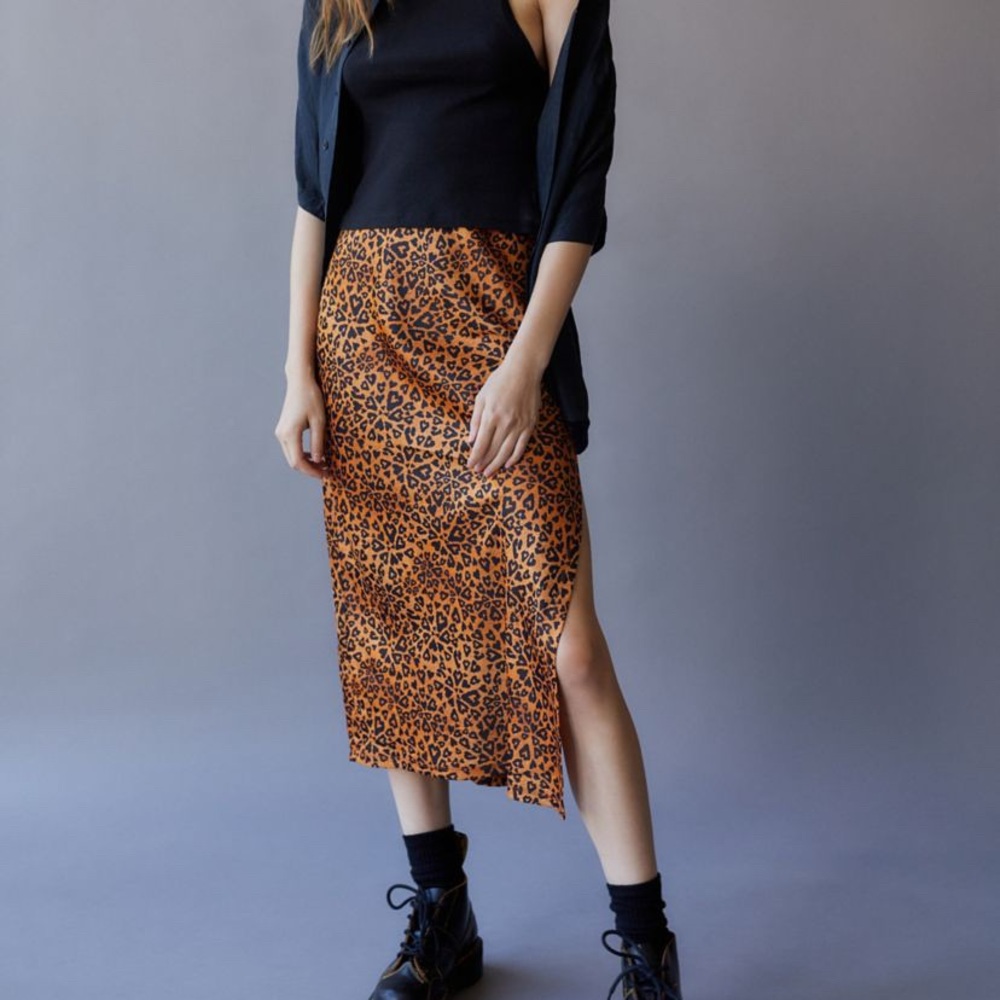 Urban Outfitters Edy Satin Midi Skirt NWT Size S